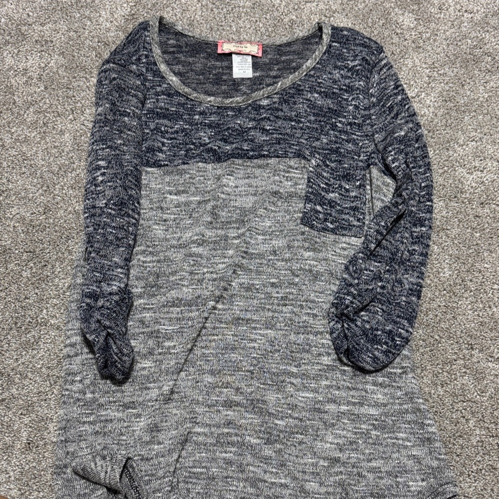 Women's Gray Knit Top